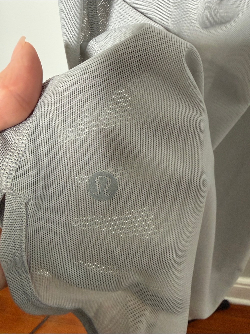 NWOT New Lululemon Singlet Mesh Tank Top - Picture 3 of 6